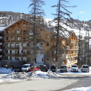 Appart hôtel L'ecrin Des Neiges, Vars (Hautes-Alpes)